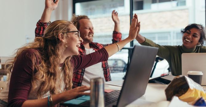 What Reviewers Instantly Trust in a Proposal